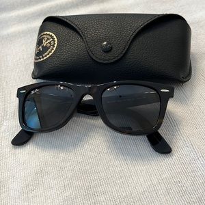 Ray-Ban Wayfarer Sunglasses